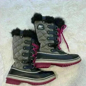 Sorel Tofino Faux Fur Trim Insulated Waterproof Winter Snow‎ Boots Sz 5.5 Womens